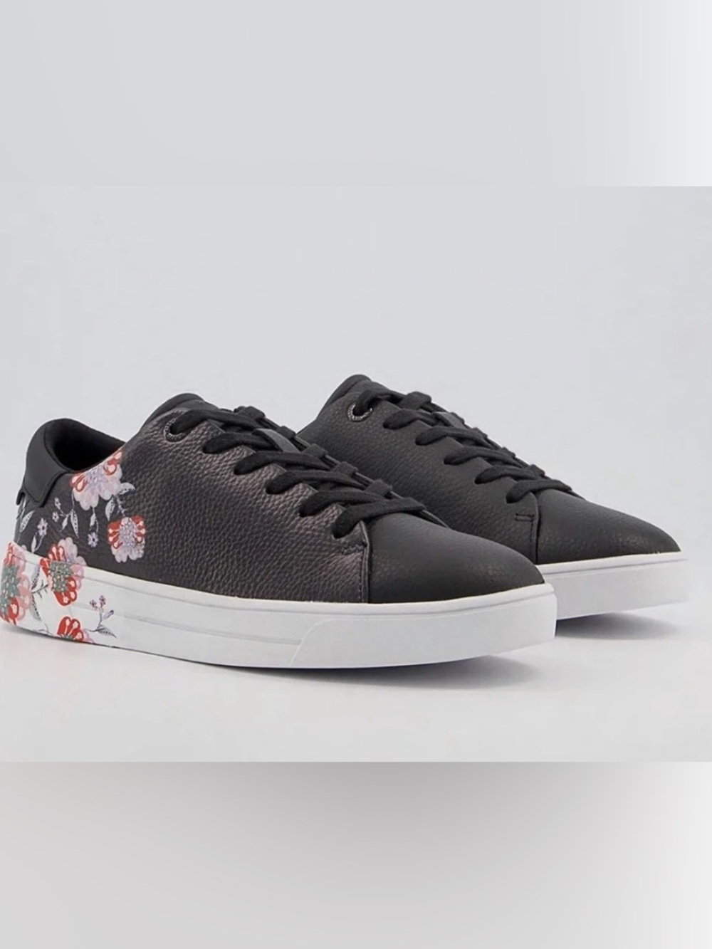 Ted Baker Aariah floral sneaker 6.5